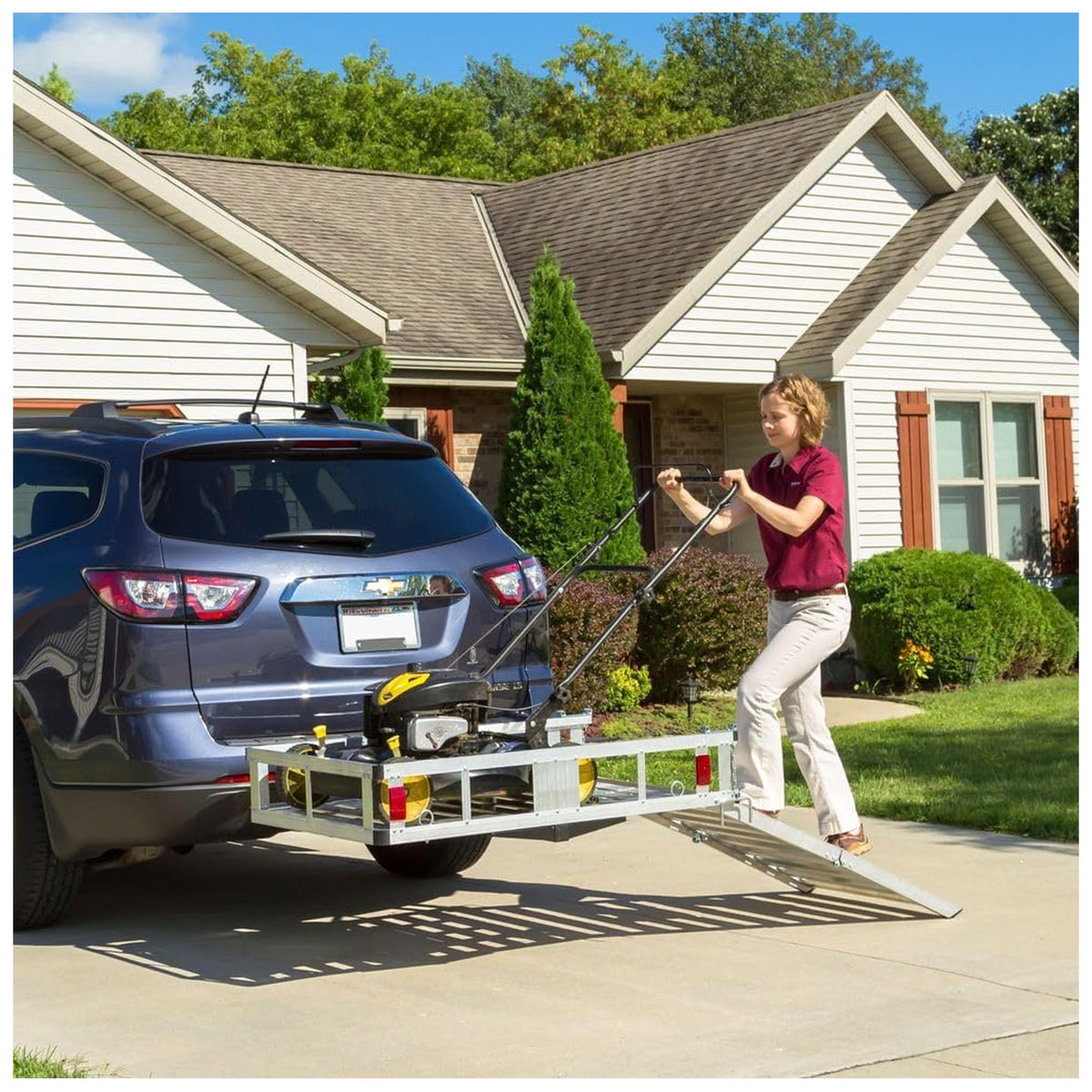 Deluxe Cargo Carrier with Folding Loading Ramp Z327