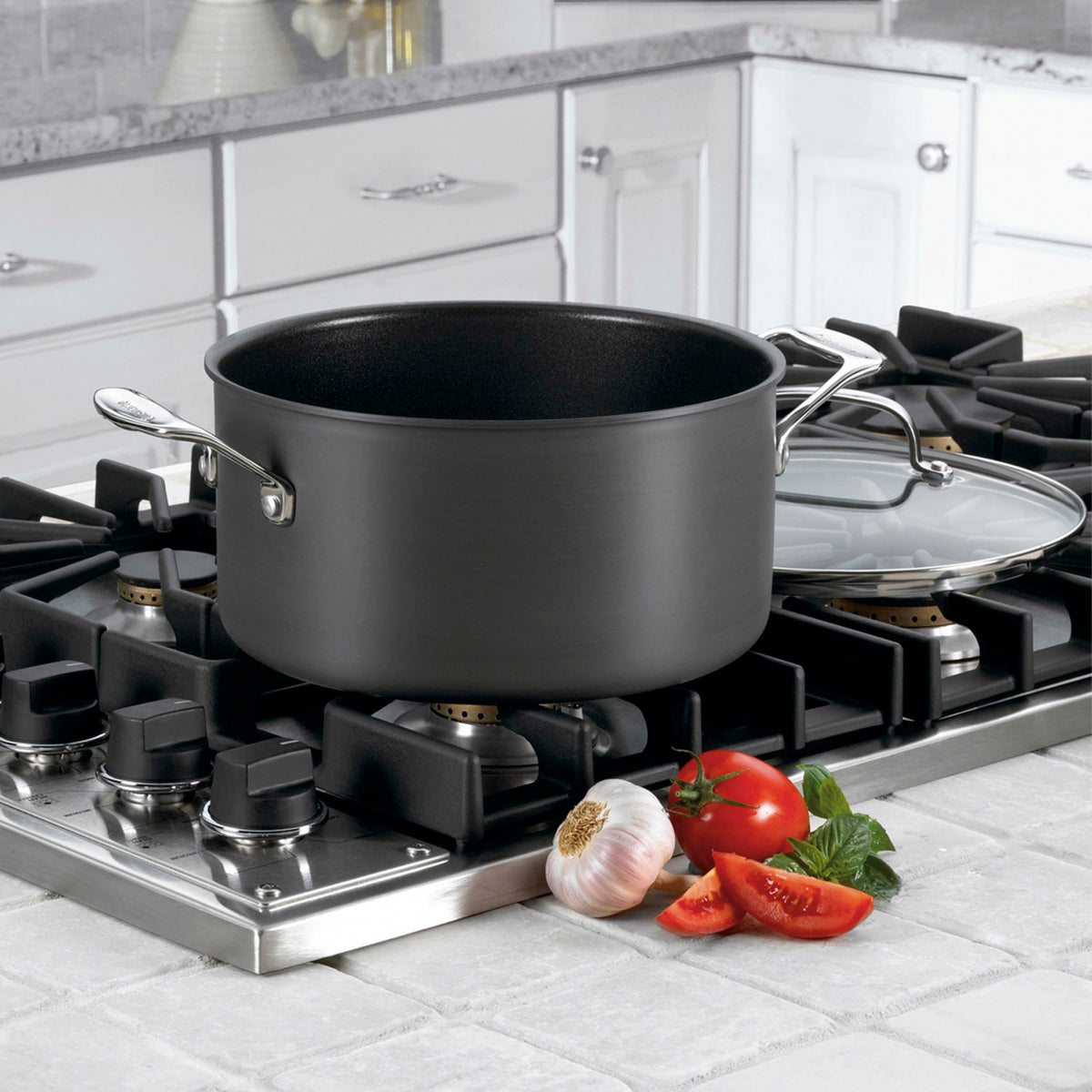 6-Quart Nonstick Hard-Anodized Stockpot with Cover L641974